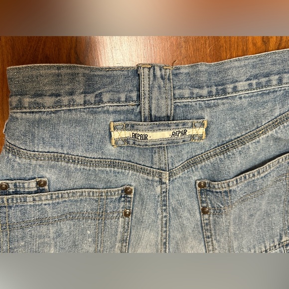Vintage 90s Repair Denim Shorts | High Rise | Y2K Grunge | Size 7/8 - Picture 3 of 5